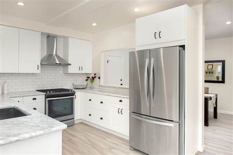 what color cabinets go with stainless steel appliances|colors that work with stainless steel.